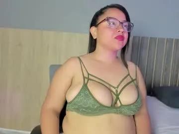 kiara17_ — GOAL: show  milk 70 [1000 tokens remaining]  Ready to mess with your mind #milk #chubby #bigtits #latina #bigass