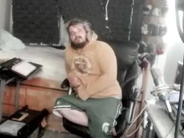 kinkybiguy14 on Chaturbate 