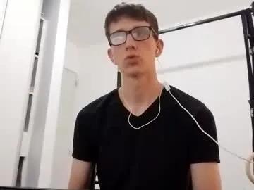 kpo10 — IM BACK!! I passed the semester! I NEED TO GIVE CUM!! #CUM #MUSCLE #GLASSES #SHAVED