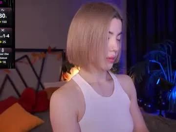 lindathacker — #leggings #fit #feet #muscle #nonude  -- Current Goal: Spank me x50 + oil at 555 tokens -- Next Goal: handbra + biceps flex