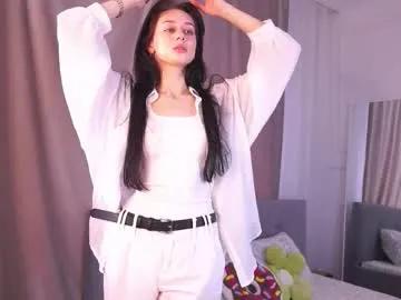 milanaluxe — my 7 day in cb goal | playing with my top while lifting it up #new #shy #cute #young #18 [0 tokens remaining]