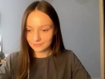 next_fantasy_bb — GOAL: Quick play with hair  [3 tokens remaining] Welcome to my room! #shy #teen #cute #nonude #new