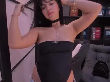 nicolross_ — GOAL: Show panties [237 tokens remaining] Welcome to my room! #dirty #18 #bigass #joi #lovense