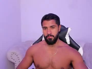 santiago_huntt — Freechat on Chaturbate