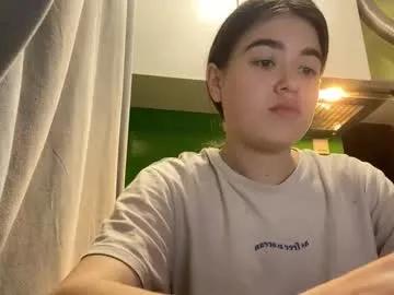 whitesun18 — Goal: My first air kiss #new #twink #18 #feet #bigass - Next Goal: first kiss