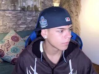 andru_miett — Freechat on Flirt4Free