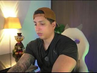 appolo_cavill on Flirt4Free 