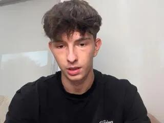 charlie_florenzi — Freechat on Flirt4Free