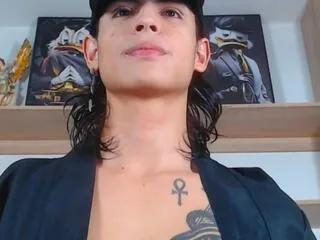 charlie_tomsom — Freechat on Flirt4Free