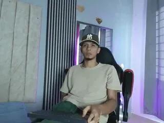 dustin_dust_jordan_crew — Freechat on Flirt4Free