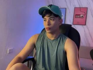ely_wild — Freechat on Flirt4Free