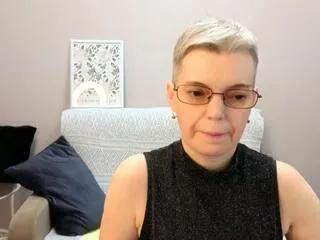 erikaa_cutie — Freechat on Flirt4Free