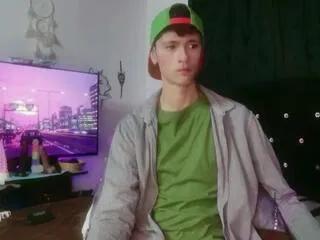 tyler_thin — Freechat on Flirt4Free