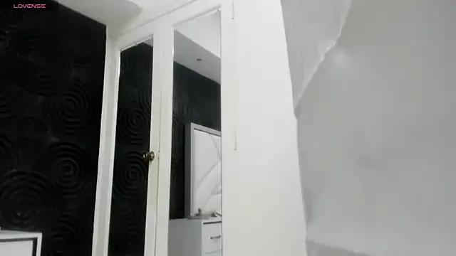 AbigailWilliams_ — CUMM in my mouth