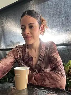 alana15 on StripChat 