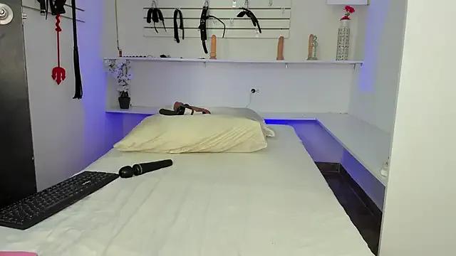 Alejandra_Dunn — Bounce ass