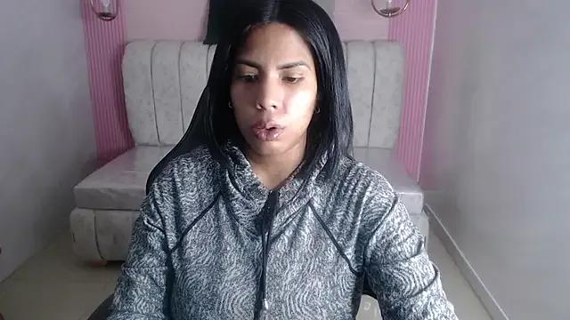 ambar_fox_s on StripChat 