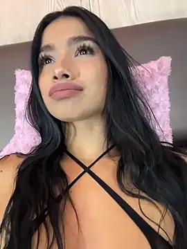 Bella_Smiith_ on StripChat 