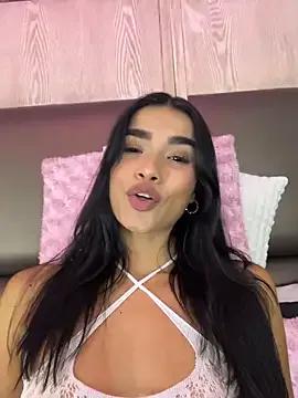 Bella_Smiith_ on StripChat 