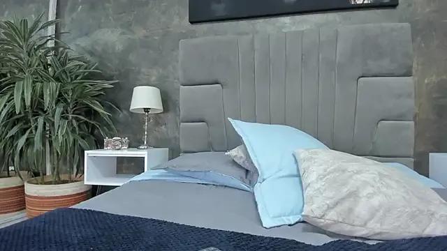 bruce_hans — get naked