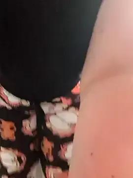 Canadian_BBW — How wet can you make my pussy