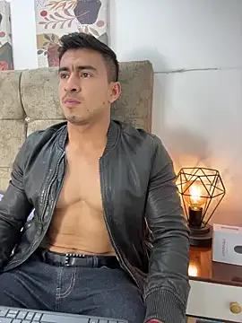 StripChat Chris_Clarck is Freechat Chris_Clarck — Shirt Off