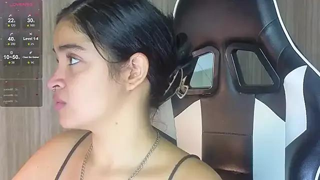 StripChat clementine_t is Freechat clementine_t — squirting