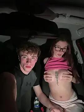 DanielleBabe — Boob bounce and play