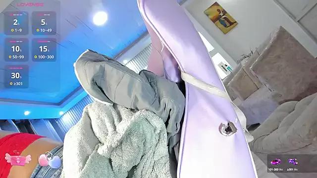 EmmaEbony_ts on StripChat 