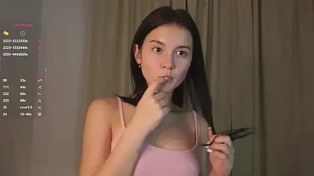 FluffKitty on StripChat 