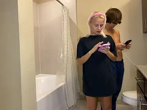 girlfriendmissy — Freechat on StripChat