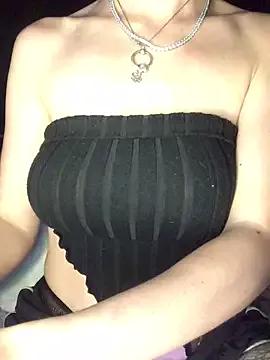 indie-rayne on StripChat 