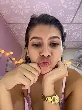 Lenapink19 — Undress me and rub my pussy