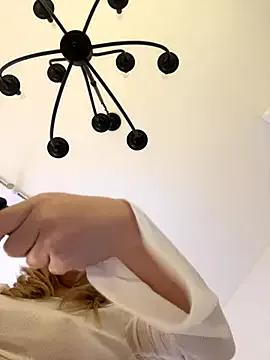 StripChat Little_Forest_ELF is Freechat Little_Forest_ELF — Make me wet take off clothes