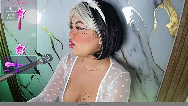 Lizz_Tender on StripChat 