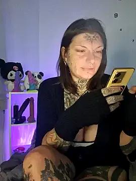 lizzardqueeen on StripChat 