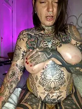 lizzardqueeen on StripChat 