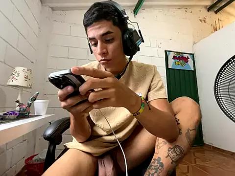 Max_TheHorseDick — Ticket Show Cum