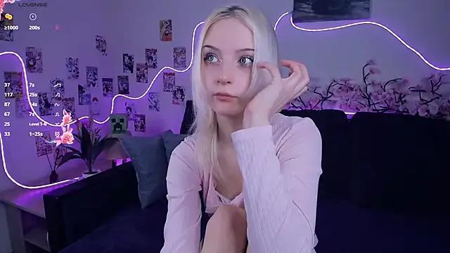 StripChat Megan--chan is Freechat Megan--chan — show ass