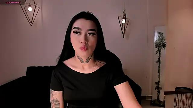 MeganCross1 — Flash ass+ doggy