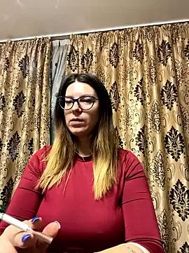 StripChat NadiraNoor is Freechat NadiraNoor — Video surprise last tipper