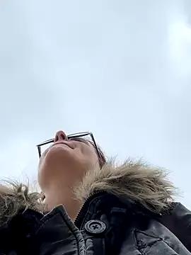 StripChat NataKitten is Freechat NataKitten — Bra off in public