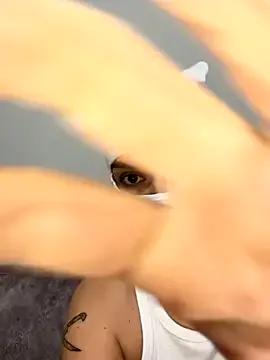 StripChat Nikki_Hoee is Freechat Nikki_Hoee — Strip tease top less et string