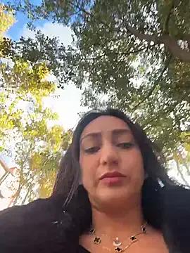 StripChat Ninabigtitied is Freechat Ninabigtitied — Topless + breast massage (risky)