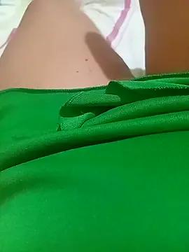 Ravena2290 — de 4 piscando cuzinho 