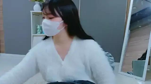 Riria-riri on StripChat 