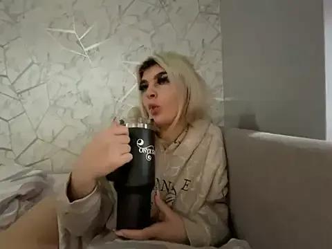 rosie-hipstergal's avatar