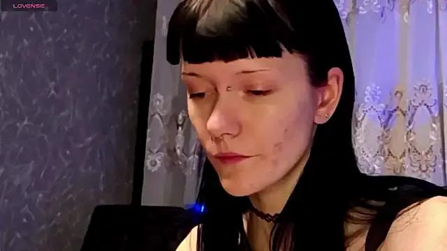 StripChat RoxyMetall is Freechat RoxyMetall — You're interfering with my makeup!;)