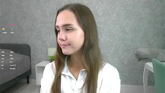 SweetSaraPie on StripChat 
