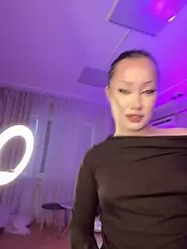 TeaseKitten — SHOW BOOBIES AND NIPPLES CLOSE UP